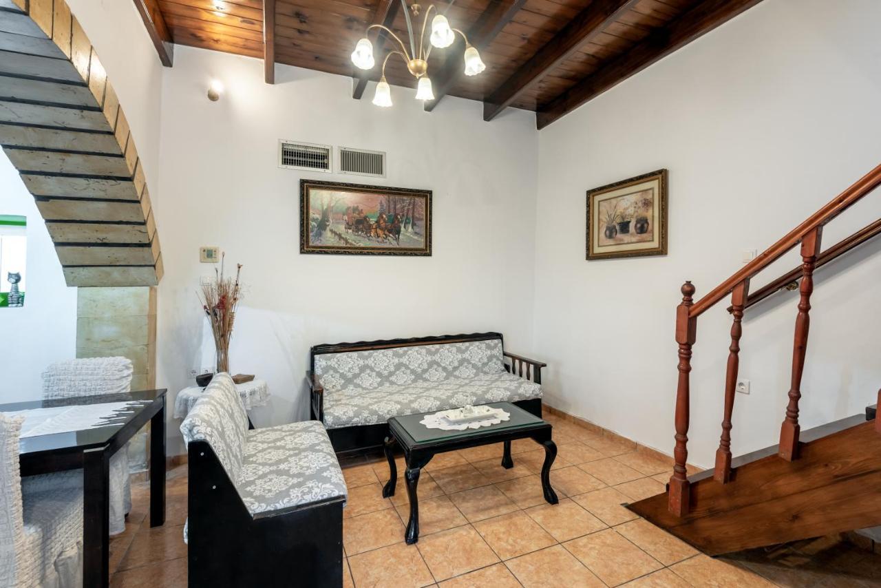 Aroni Cretan Comfortable House - Hamam Suites Aroni Exteriör bild