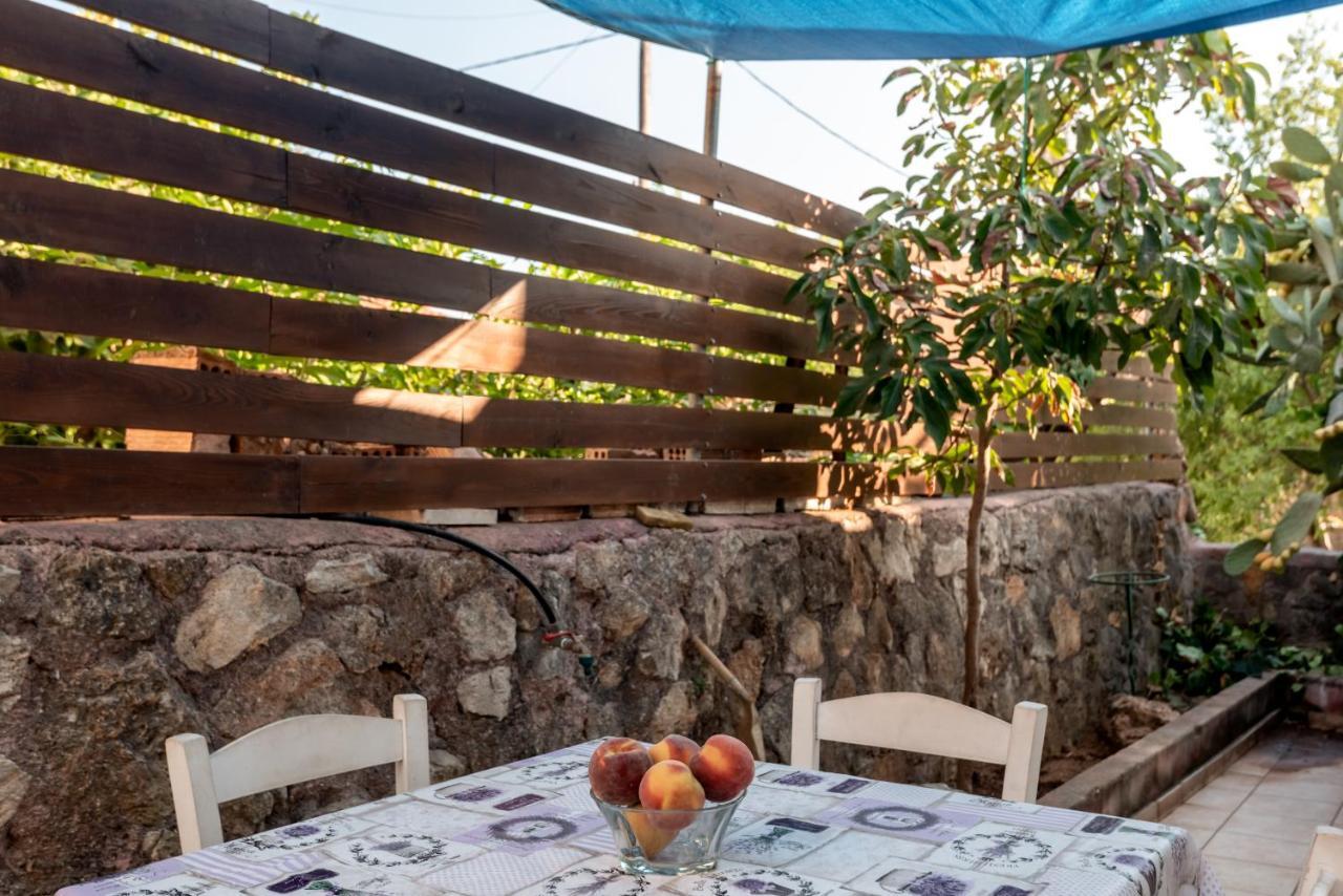 Aroni Cretan Comfortable House - Hamam Suites Aroni Exteriör bild